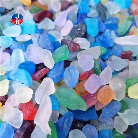 厂家供应彩色玻璃石 装饰艺术原色不规则玻璃彩石 玻璃块